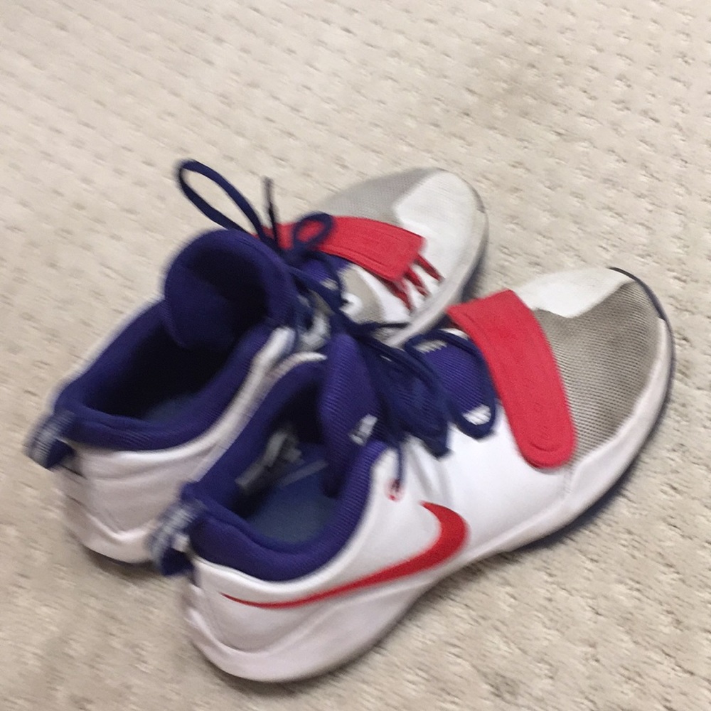 paul goerge basketball shoes